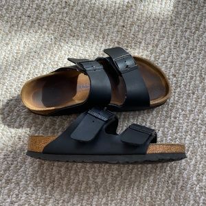 Black Birkenstock Arizonas Size 37